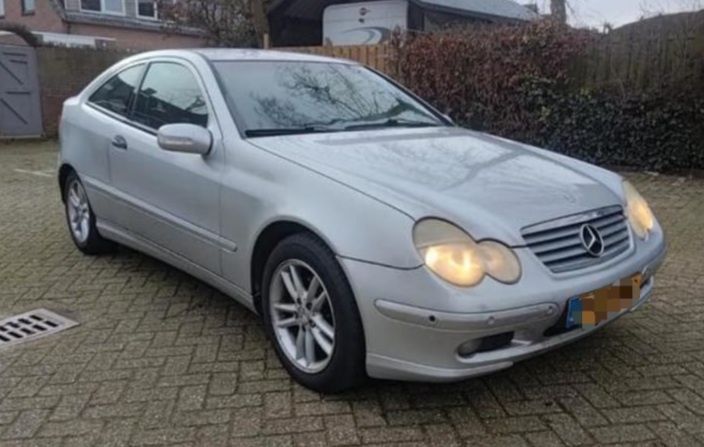 Vând Mercedes C200 Kompressor recent înmatriculată