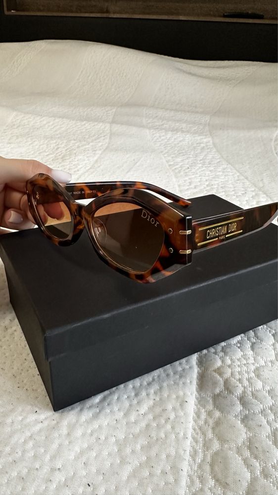 Ochelari Christian Dior maro, noi