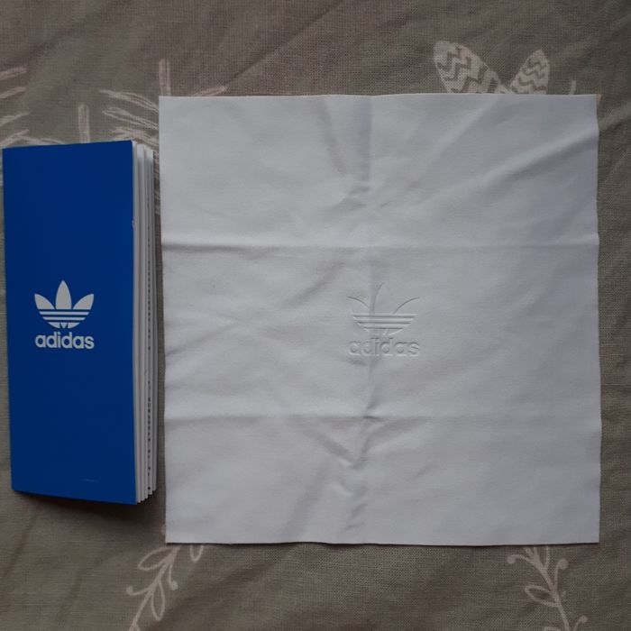 Vand ochelari de soare noi Adidas Originals - unisex(ultima pereche)