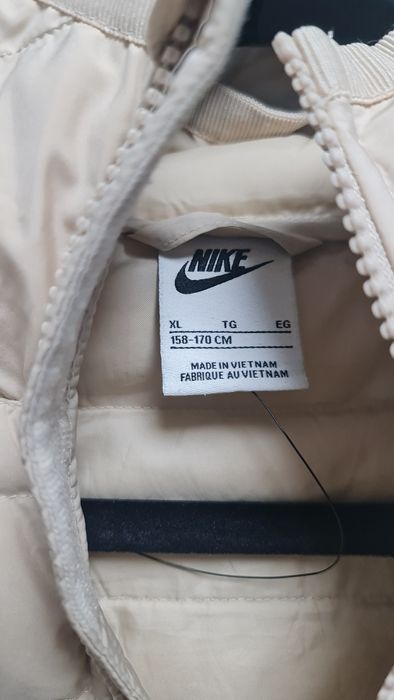 Geaca dama Nike Marimea M