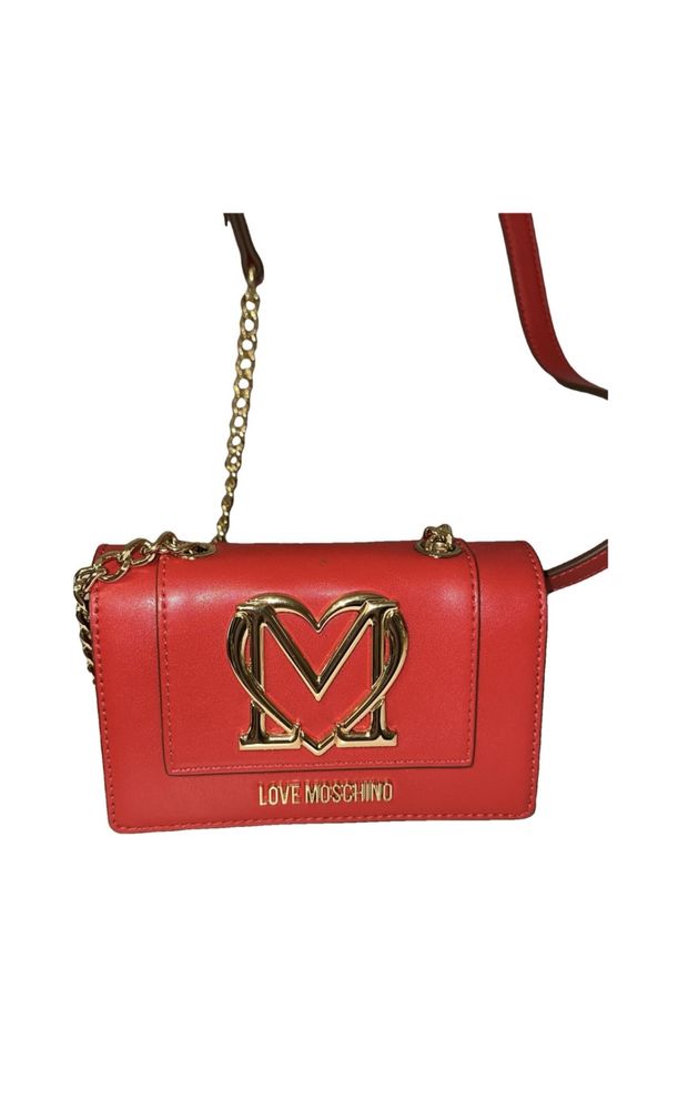 оригинална чанта LOVE MOSCHINO