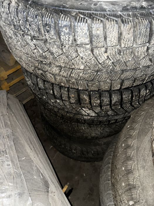 Продам резину 195/65/15