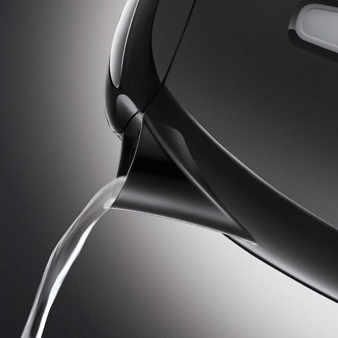 Кана Russell Hobbs, 240 W, 1.7 l, черен