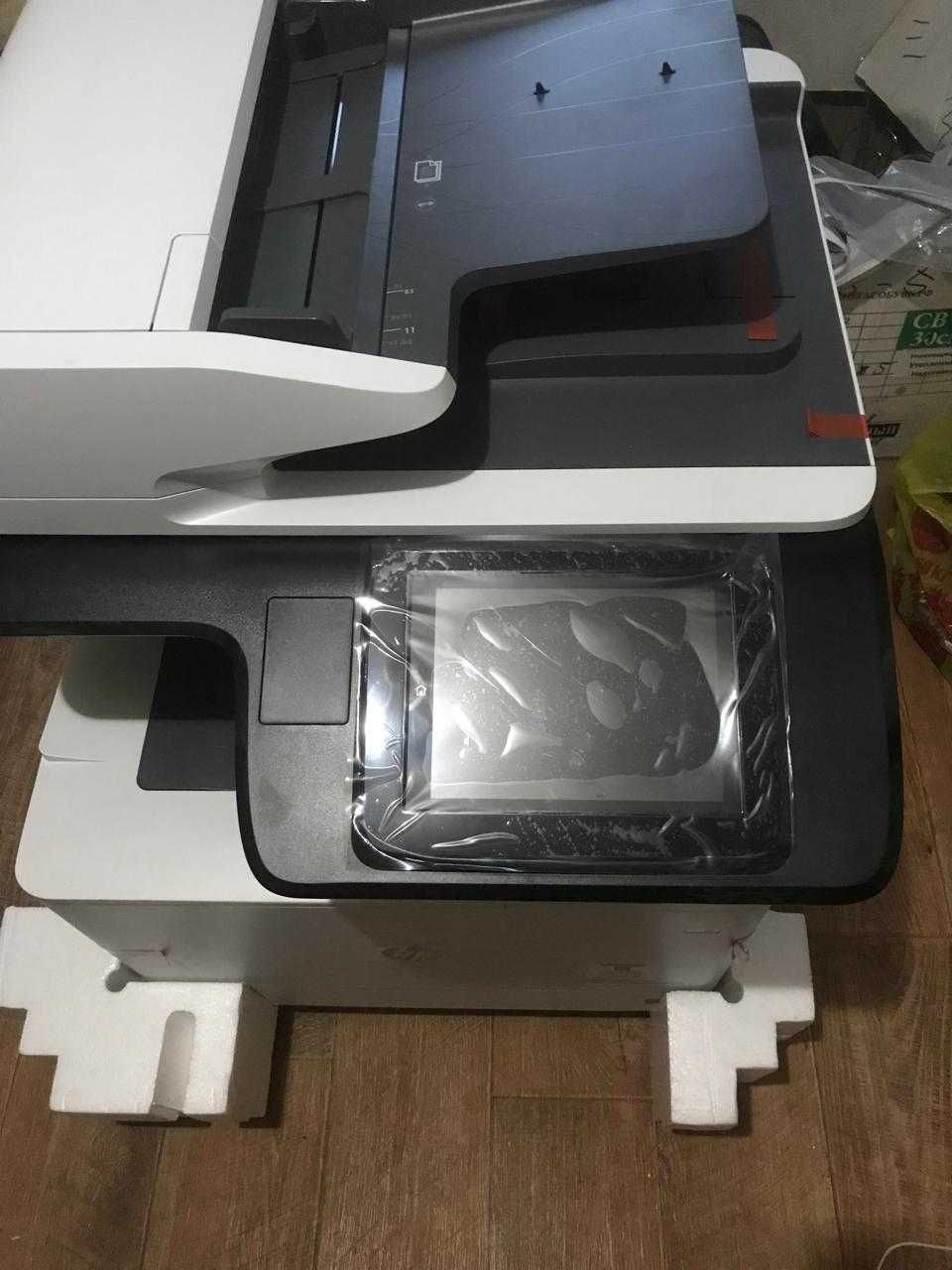 Цветное МФУ HP Color LaserJet Enterprise MFP M776dn