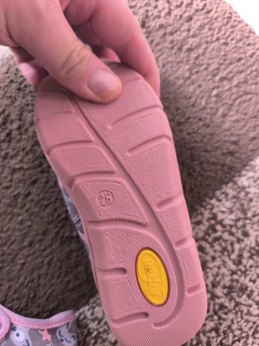 Детски пантофи 25 номер