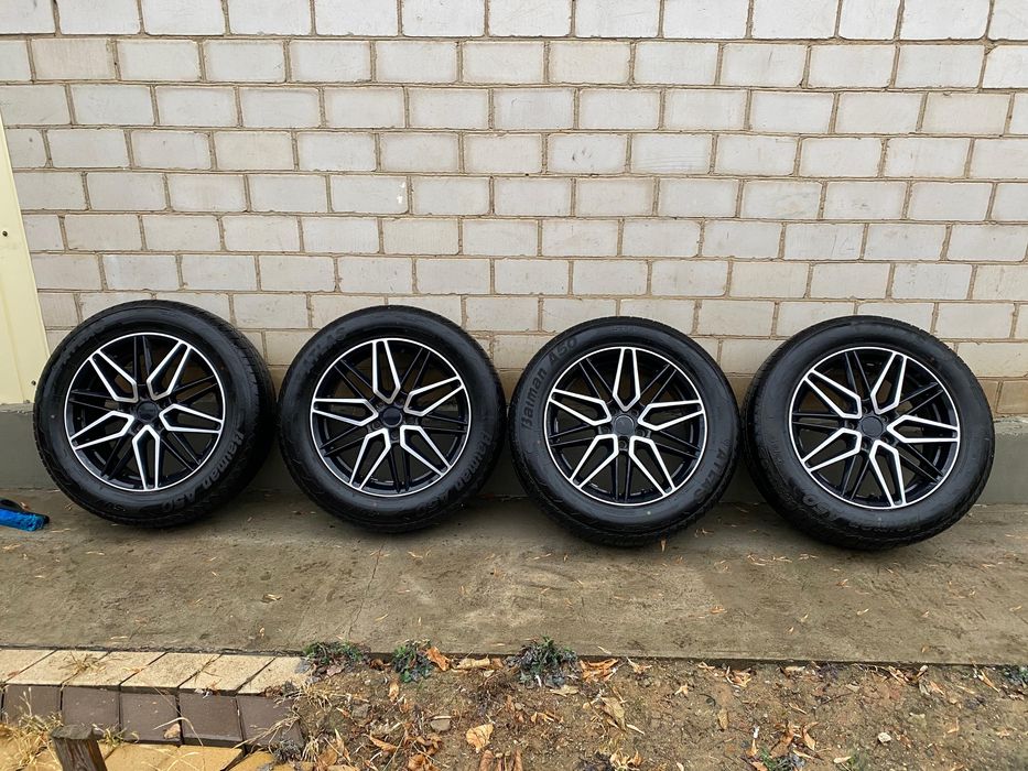 Продам диски с резиной R18