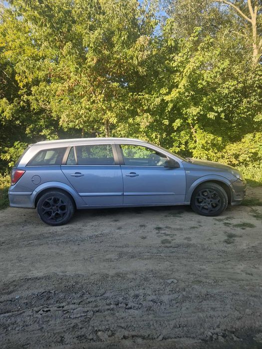 Vand Opel astra G 1.9 CDTI  defecte turbo a luat-o pe ulei  are acte