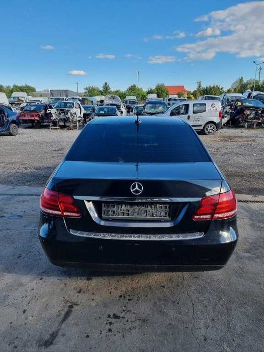 Dezmembrari Mercedes E-Class Bara spate W212 2013 berlina