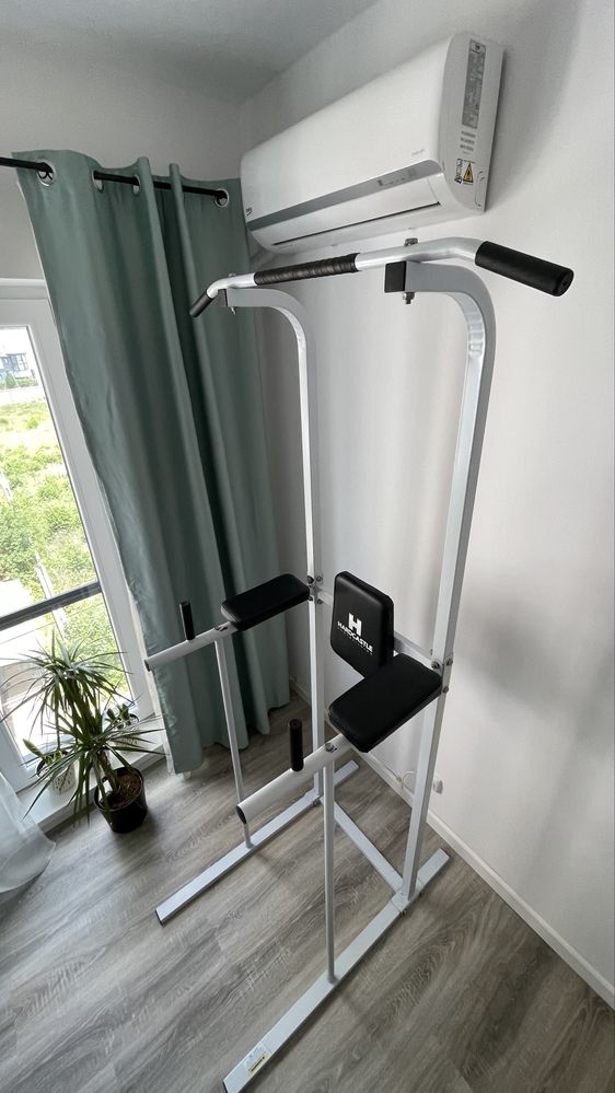 Home gym aparat multifunctional – tractiuni, dips, abdomene
