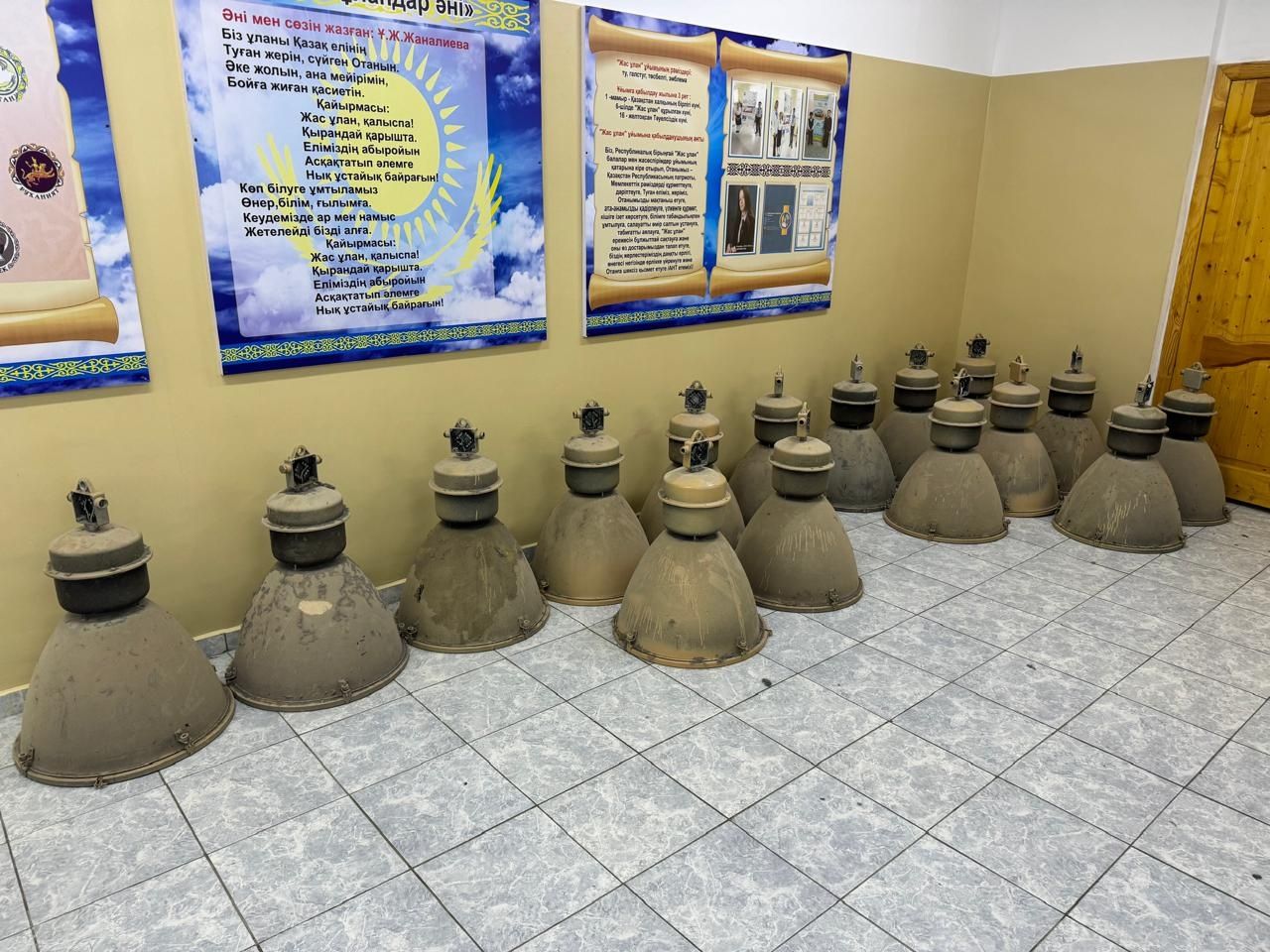 Продам освещения 220вв