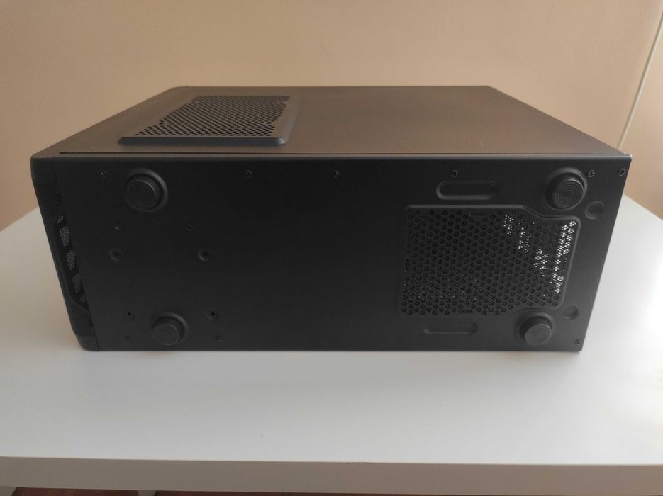 Mid-Tower кутия - Cooler Master N300