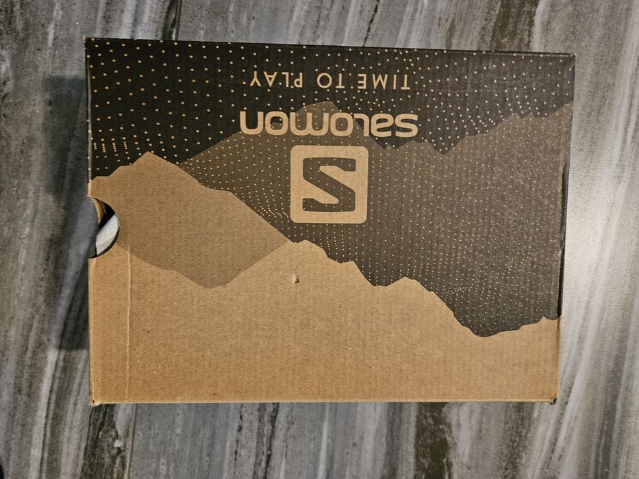 Обувки на Salomon