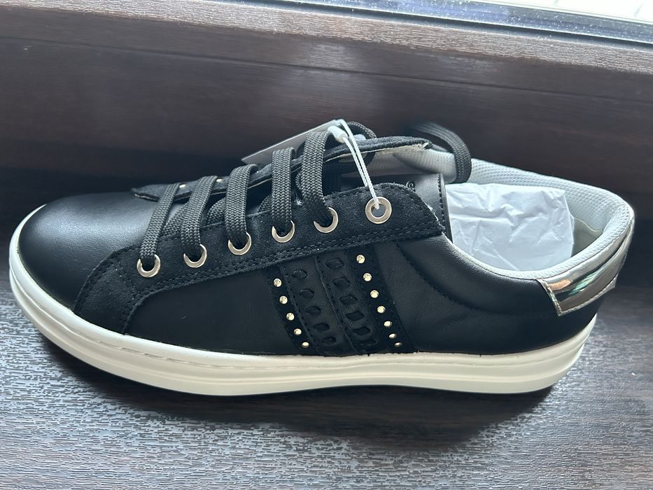 Pantofi Geox 38 piele noi