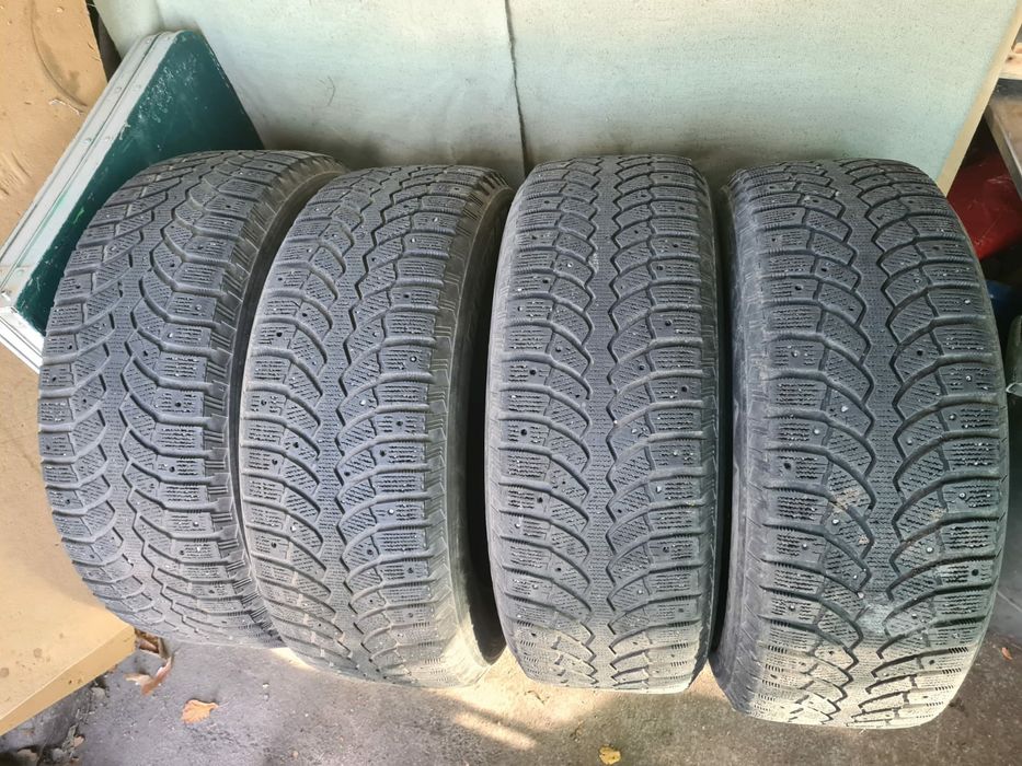 Зимние Шины Bridgstone Blizzak 265 / 65 R 17 - Весь комплект 4 штуки