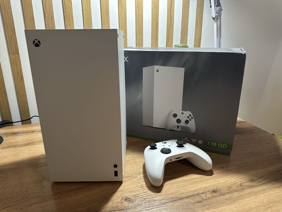 ПРОДАЖА / ОБМЕН Xbox Series X на 1 ТБ (белый)