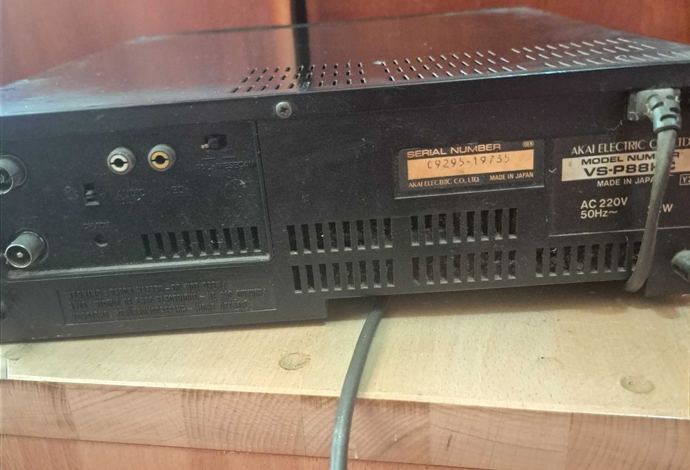 Video AKAI VS- P88KC VHS ,in stare bună de funcționare!