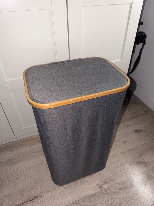 Голям кош за пране с капак