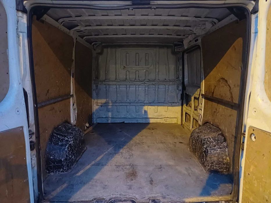 Transport ieftin moloz, moluz, debarasări • Mobilă • Curățenie șantier