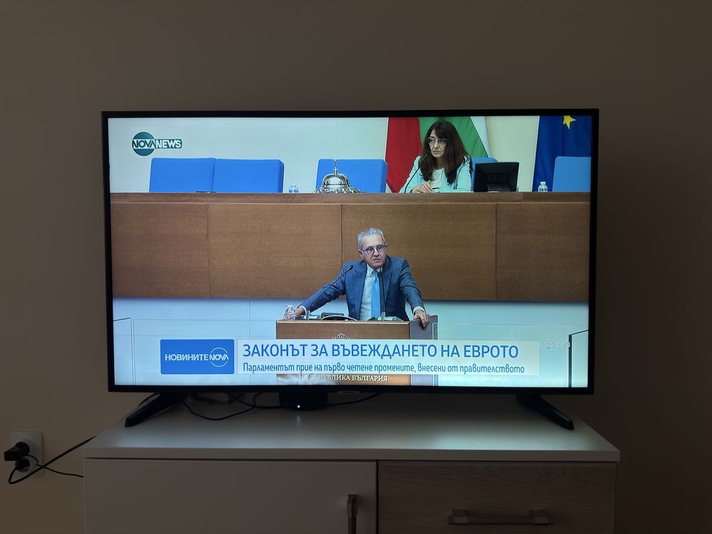 Телевизор SAMSUNG UE-43NU7092 SMART TV