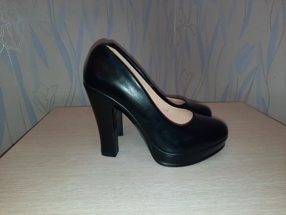 Туфли черные (новые)