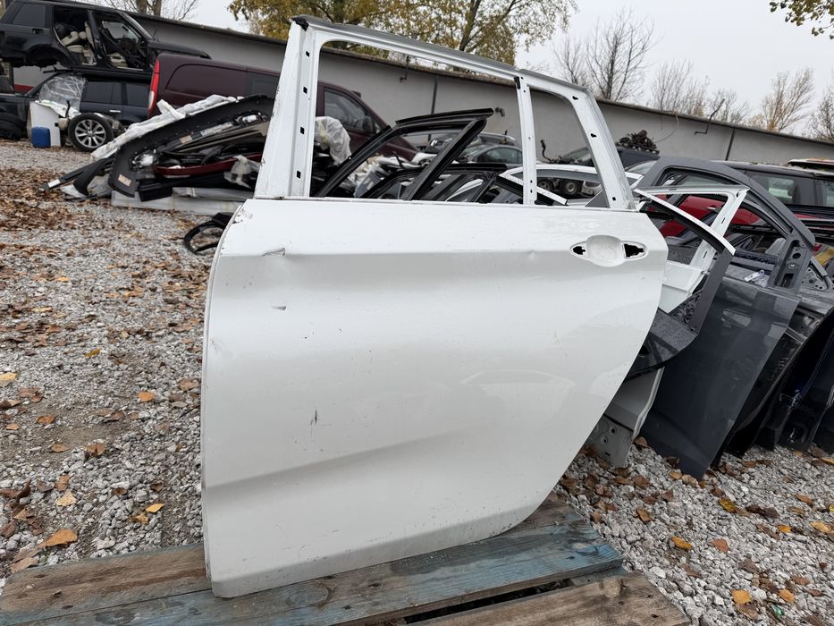 Врата BMW 2 Gran Tourer