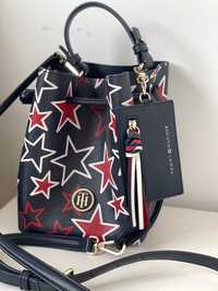 Geanta deosebita mana/crossbody Tommy Hilfiger