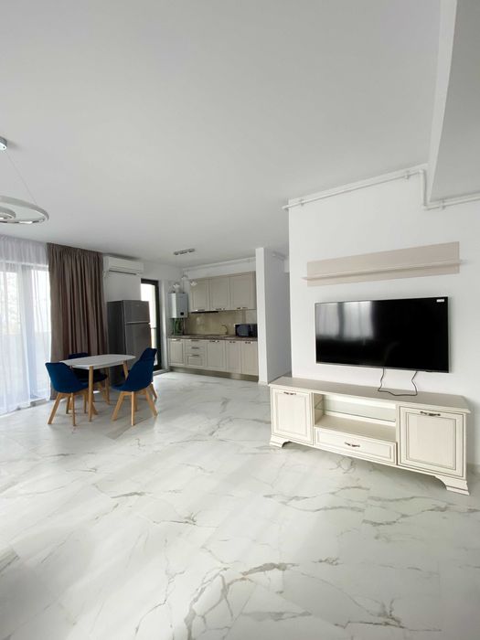 2 cam mobilat vedere mare la Butoaie!Luxury Residence