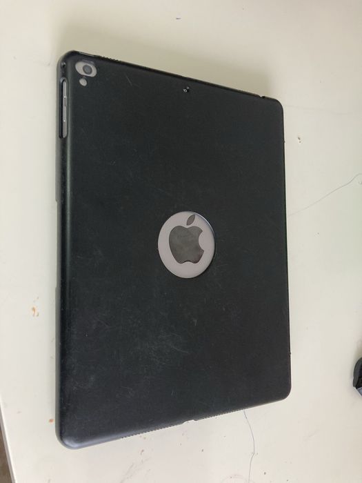 Tableta Ipad 5(generatia 5-a) 128gb