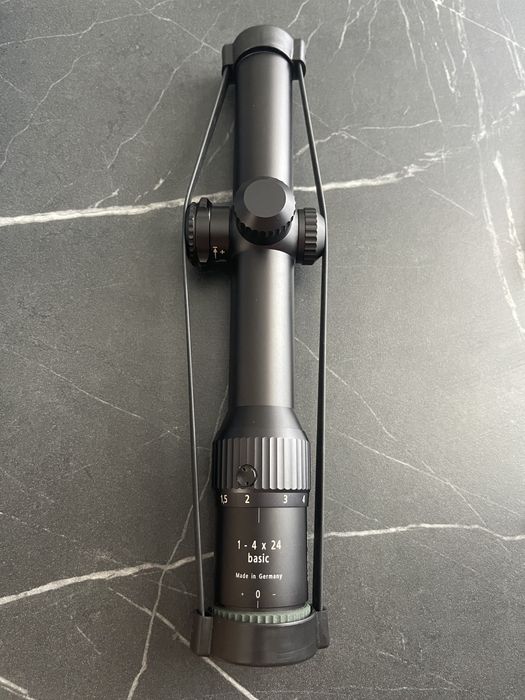 Luneta noua Vanatoare Docter(zeiss) 1-4x24 punct rosu Made in Germany