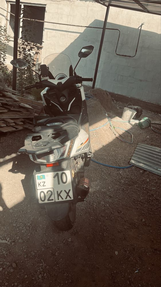 Продам мопед N-Max