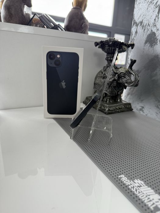 Vand iphone 13 de 128 gb