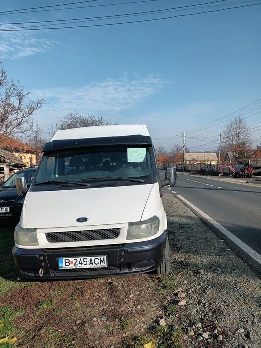 Vând Ford Transit