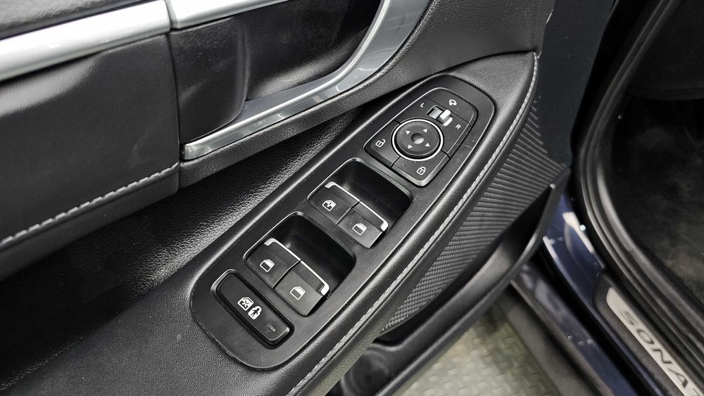 Hyundai Sonata 2.0 LPG(rental car) Smart   01