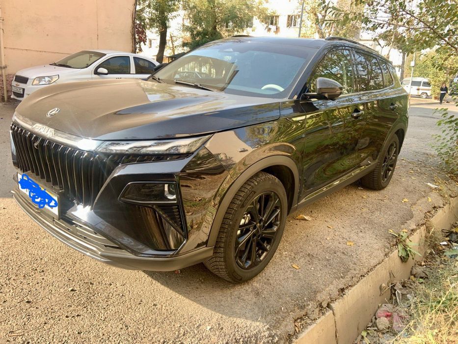 Dongfeng Aeolus huge