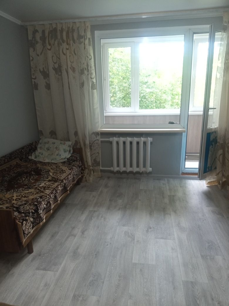 Продам  квартиру .