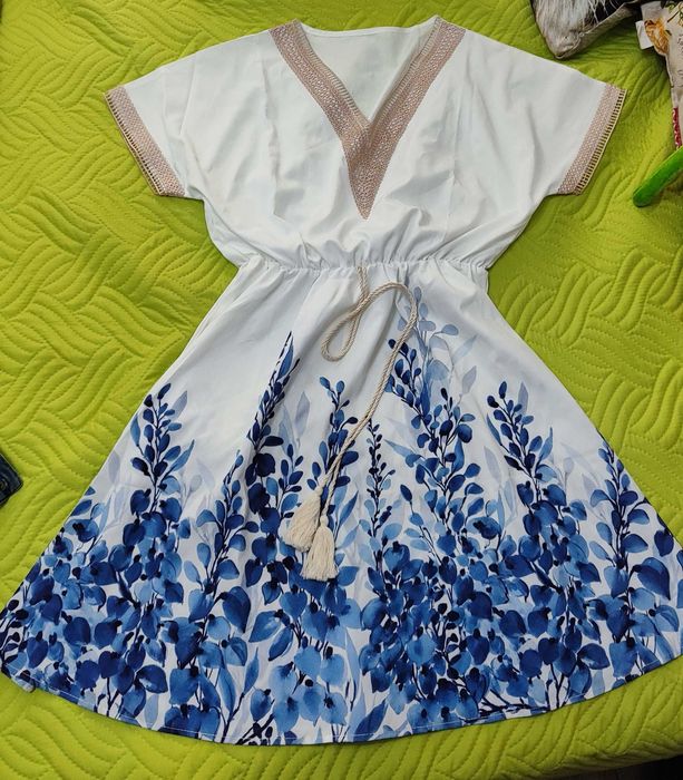 Лятна рокля с цветя