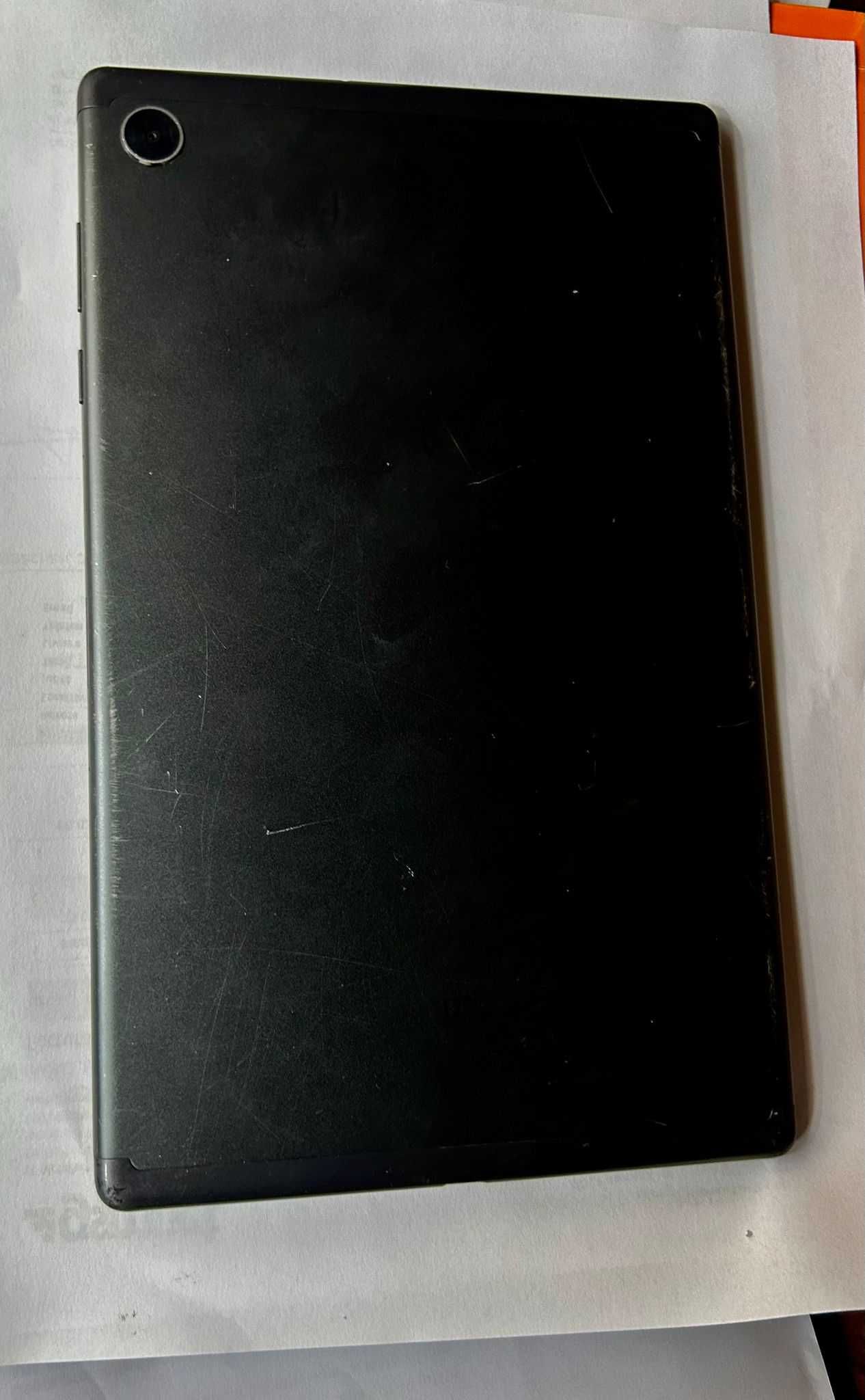 Vand tableta Lenovo M10 HD 64 gb ram 4gb cu cartela sim si wifi