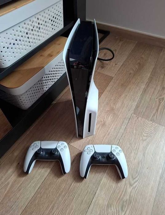 Playstation 5 Slim Disc Edition + 2 Джойстика