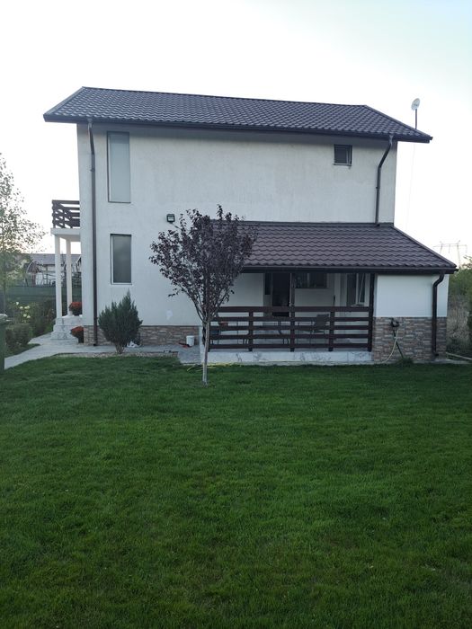 Direct Proprietar inchiriez casa 4 camere Joita Bacu
