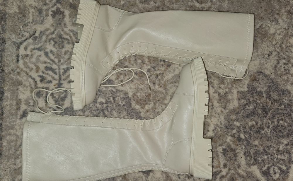 Cizme lungi noi crem