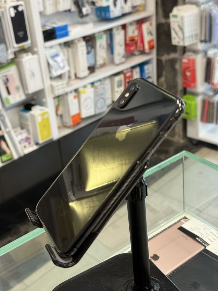 Apple iPhone Xs 64GB Black