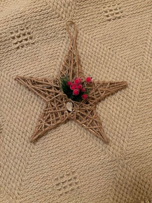 Коледни декорации и подаръци