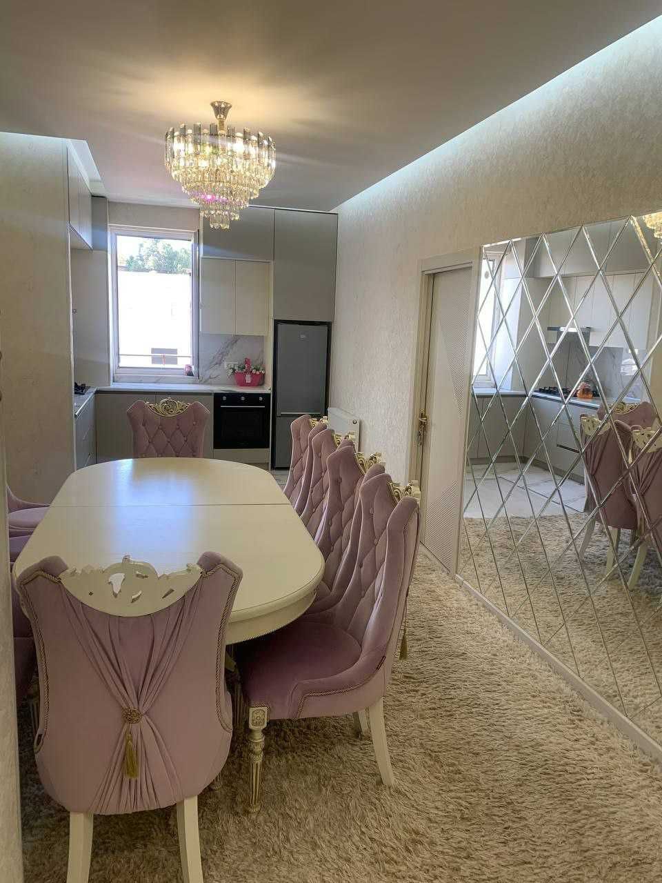 Срочно продается Яккасарайском районе ул. Бобура 4-комнатная  (N)