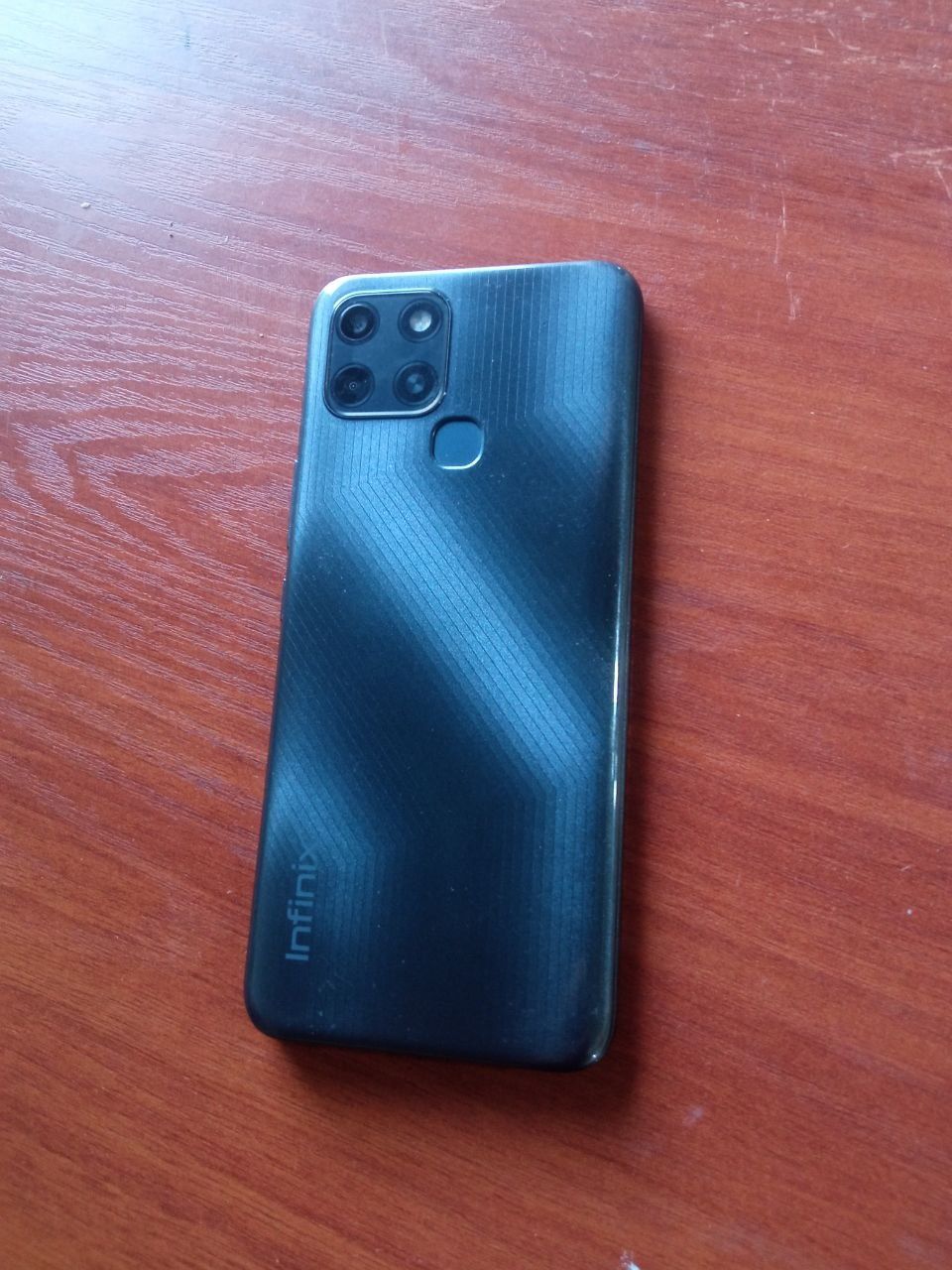 Srochna sotiladi. Infinix SMART 6