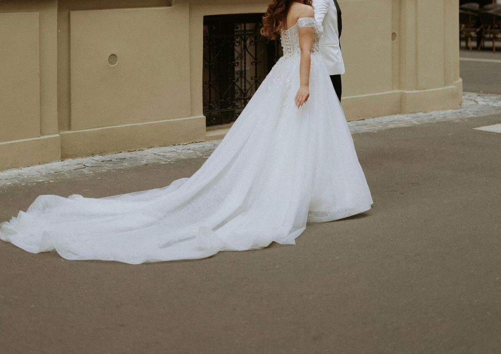 Rochie de mireasă Milla Nova – model Rosalee, mărimea 38, perfecta