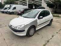 Dezmembrez Peugeot 206 an 2004 hatchback motor 1.4