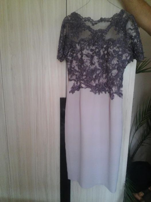 Официална рокля- Намалена