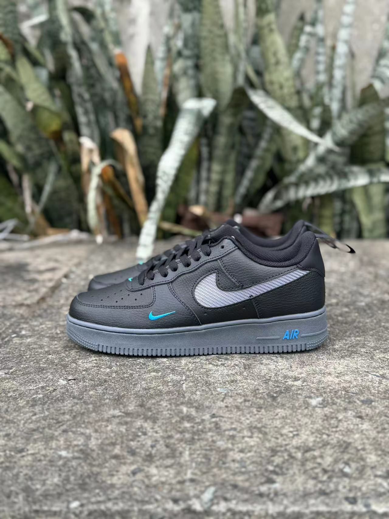 Nike Air Force 1 Low "Black/Blue