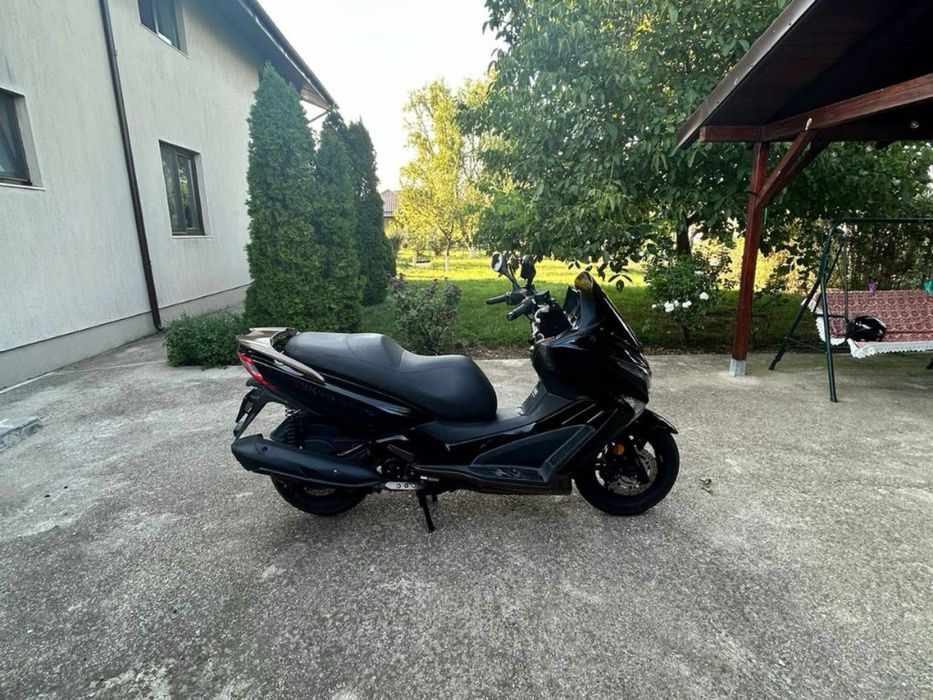 Kymco 300 ABS -alternativa super confort la Honda, Yamaha si altele.