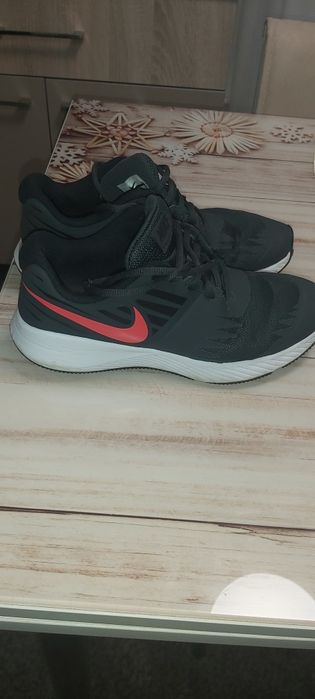 Adidasi Nike Run dama marimea 38